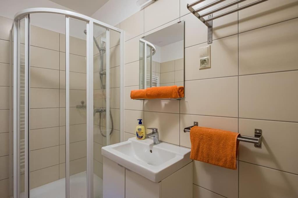 Hedon Brewing Helmut Apartment - 200 Meter To The Beach Balatonvilágos Kültér fotó