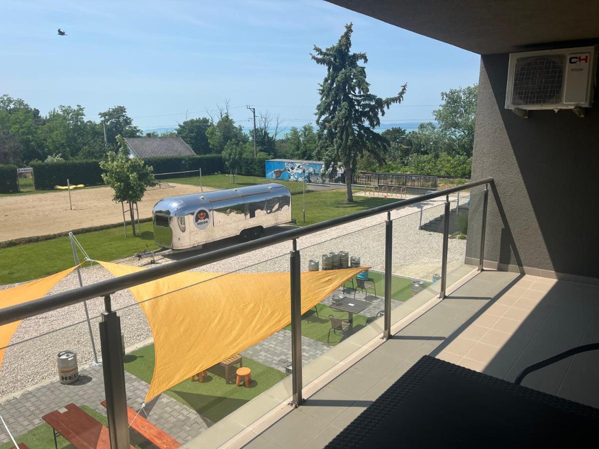 Hedon Brewing Helmut Apartment - 200 Meter To The Beach Balatonvilágos Kültér fotó